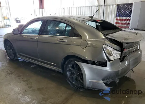 2013 Chrysler 200 Limited из США, поврежденный, VIN 1C3CCBCG8DN719616